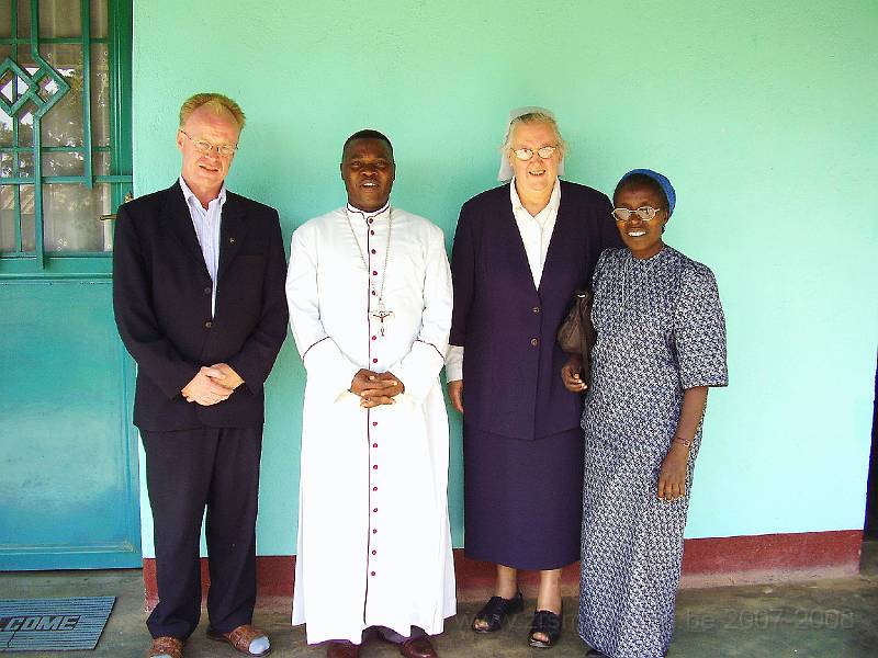 0039 Op bezoek bij de bisschop Dieu Donnee in Bunia.JPG